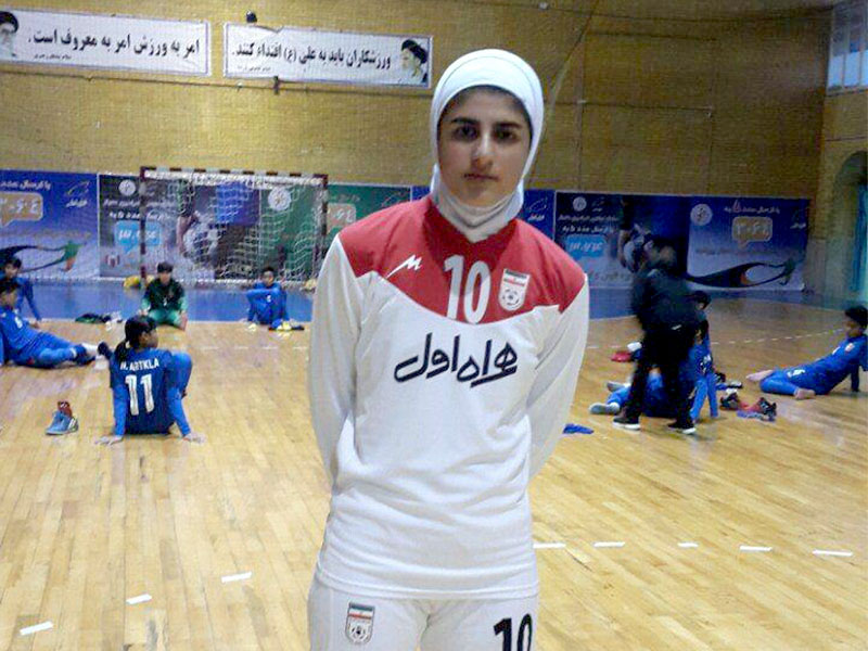 روایت زندگی خانم شماره 10 از قلب سرپل ذهاب ؛ سکونت در کانکس تا حضور در کمپ تیم ملی!