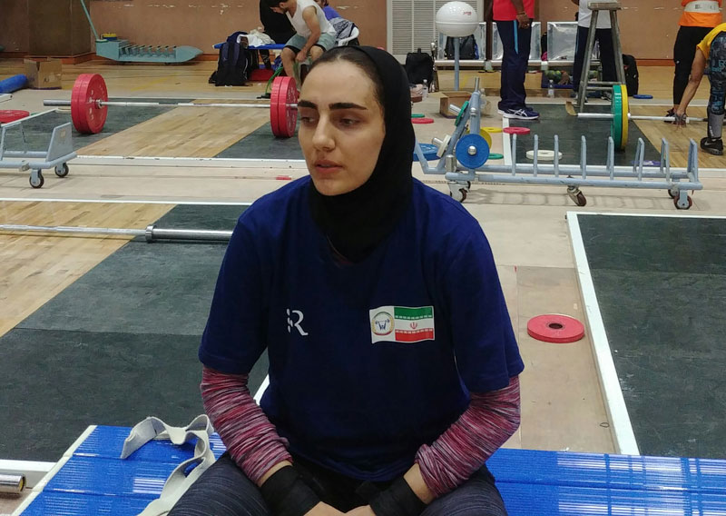 مریم زارع ملی پوش وزنه برداری: اجازه دهید دختران رویاهایشان را دنبال کنند
