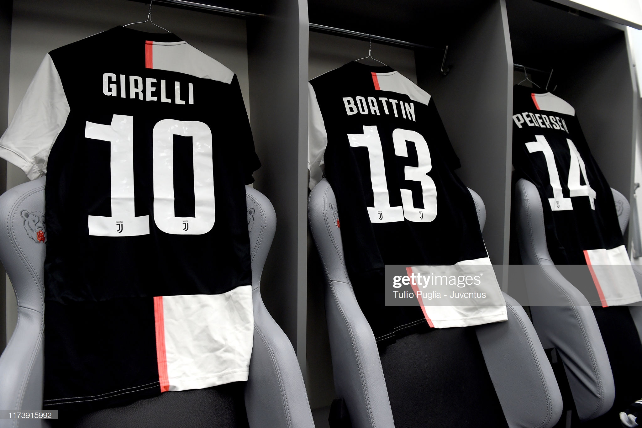 گزارش تصویری | دیدار تیم‌های یوونتوس و بارسلونا در لیگ قهرمانان زنان