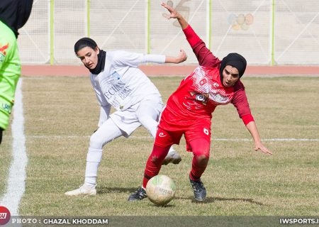 خاتون بم در خانه از سد هیئت فوتبال البرز گذشت