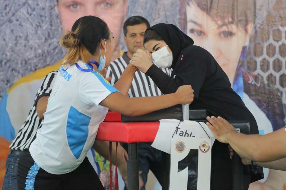 ورزش زنان در حاشیه دریای عمان | راه دشوار 19 هزار دختر سیستانی