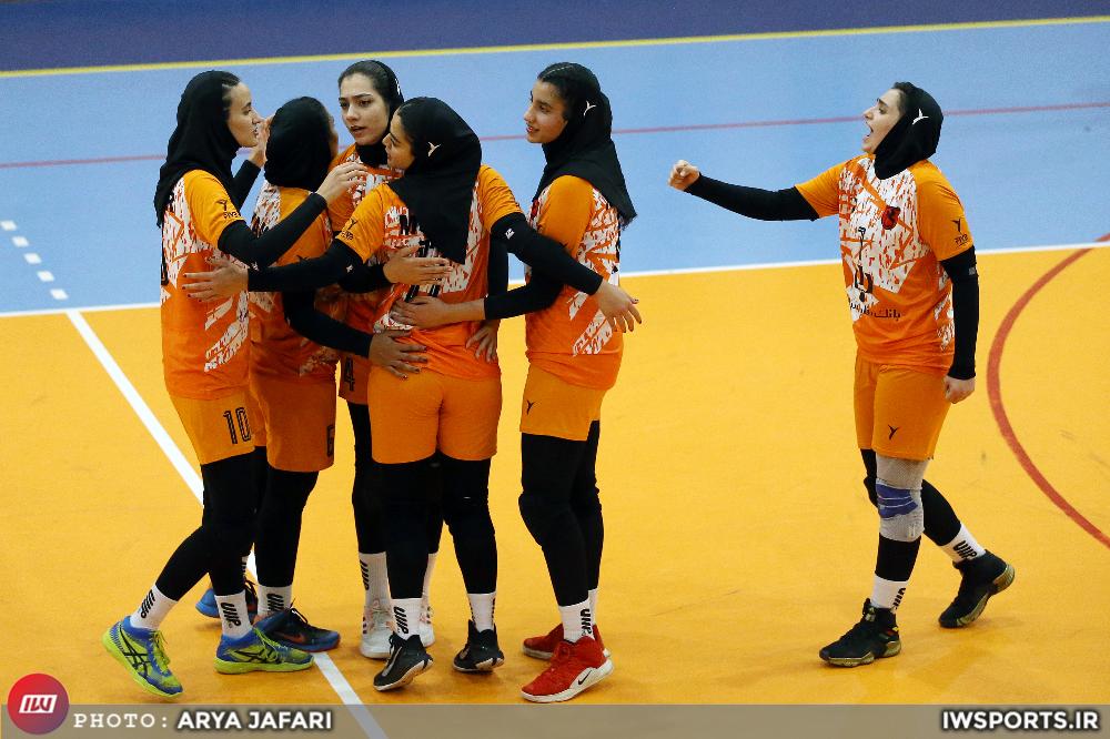 مهرسان صفر مس رفسنجان ۳ | پیروزی شیرین مس برابر بحران زدهها