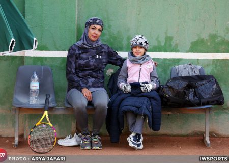 قاب مادر و دختری در لیگ تنیس (تصاویر)