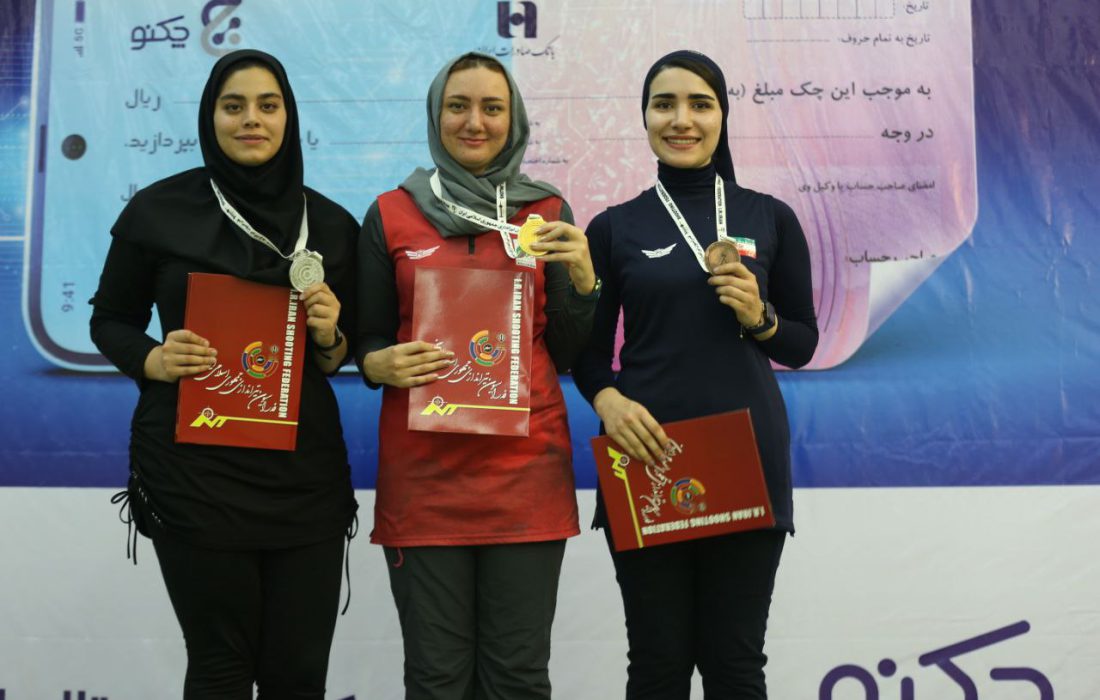 زینب طوماری از رستمیان پیشی گرفت