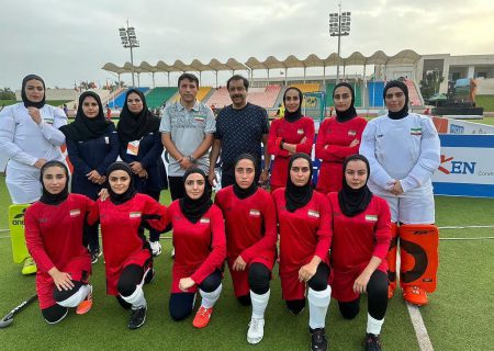 نخستین حضور دختران هاکی روی چمن در آسیا