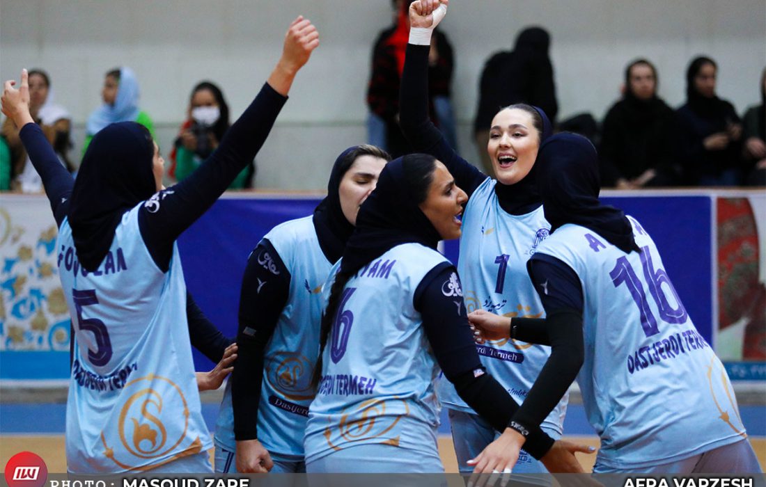 هنر هوران یزد، بقا در لیگ برتر با چنگ و دندان