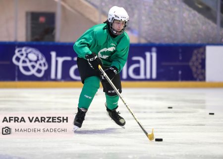 تماشای آینده هاکی روی یخ در العین