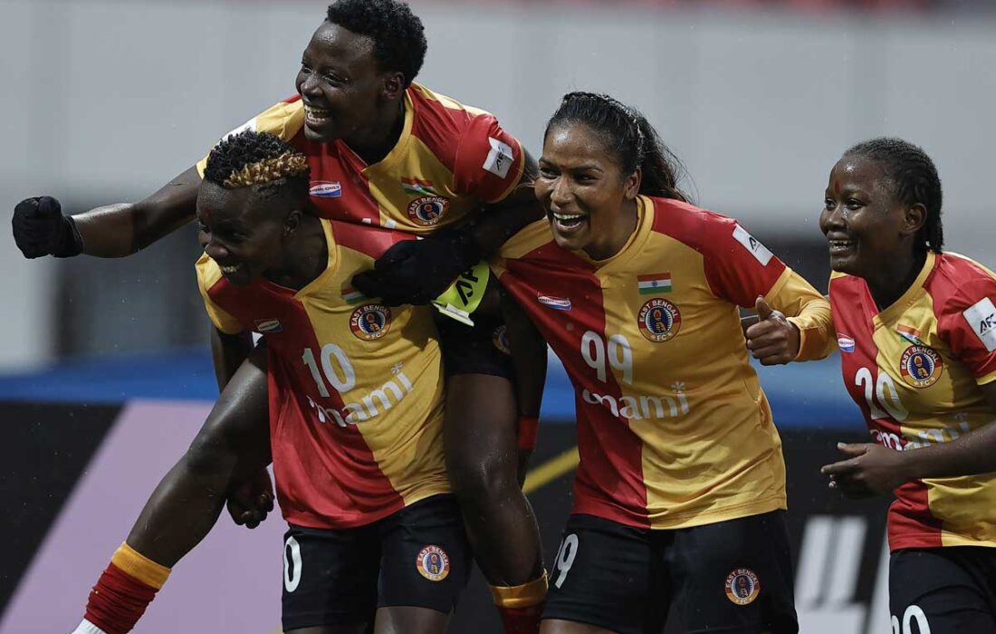 شکست خاتون بم مقابل بنگال شرقی در آغاز راه