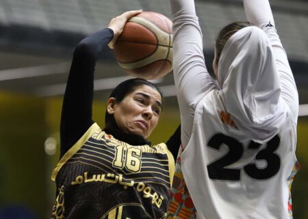 پیروزی بهمن در آبادان | نهمین برد استقلال